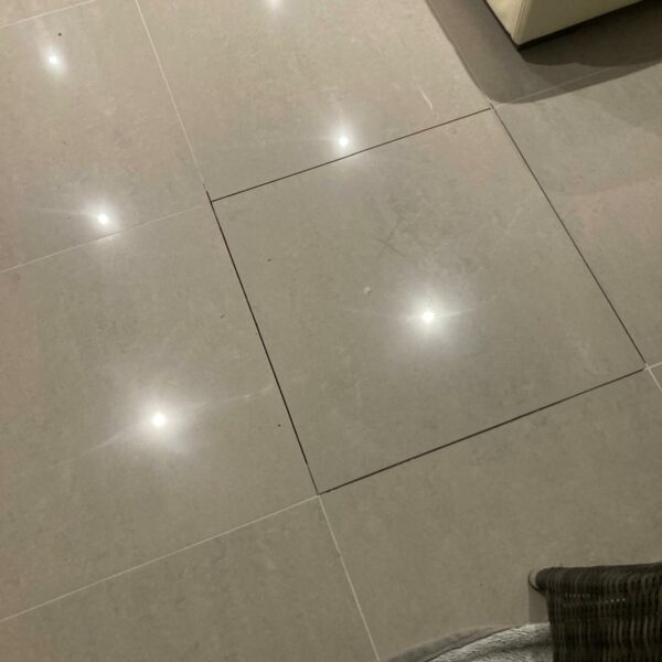 Floor Tiling in Goldworth Park