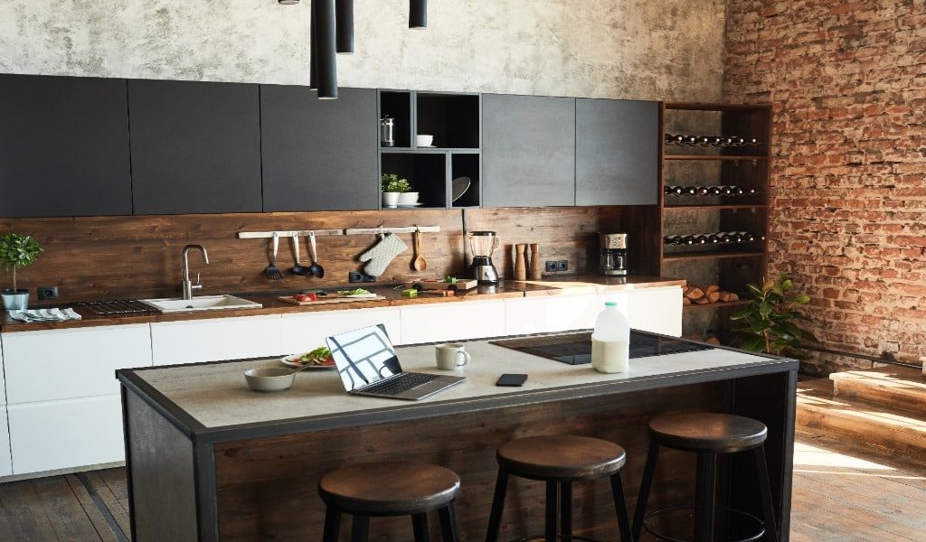 modern-kitchen-interior-YYH4XQB